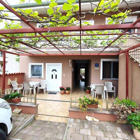 Rooms Katarina Kadumi Ngoại thất bức ảnh