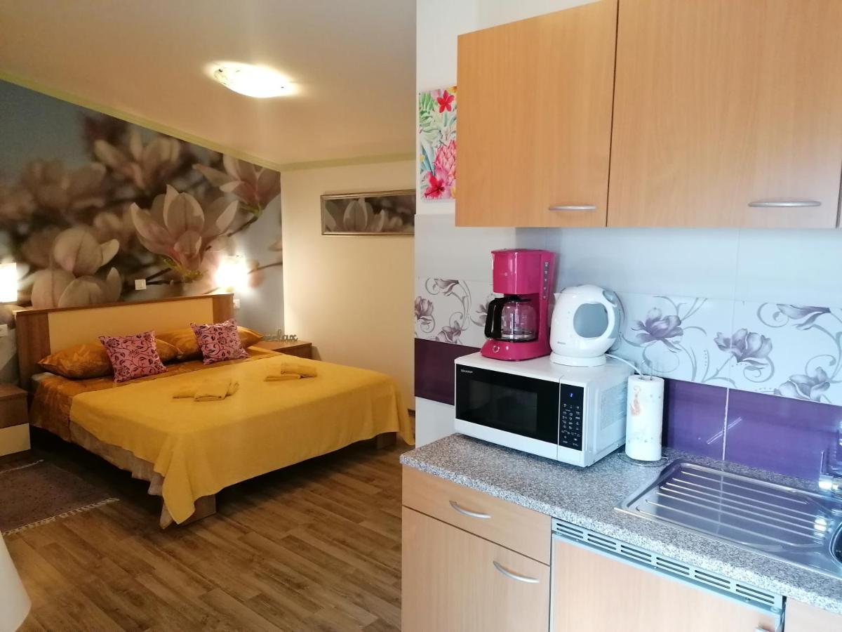 Rooms Katarina Kadumi Ngoại thất bức ảnh