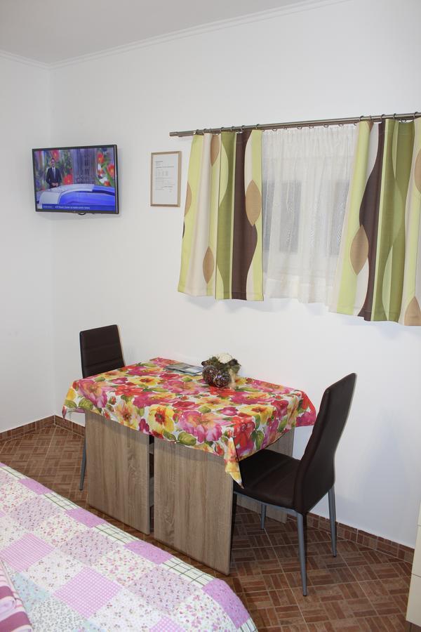 Rooms Katarina Kadumi Ngoại thất bức ảnh