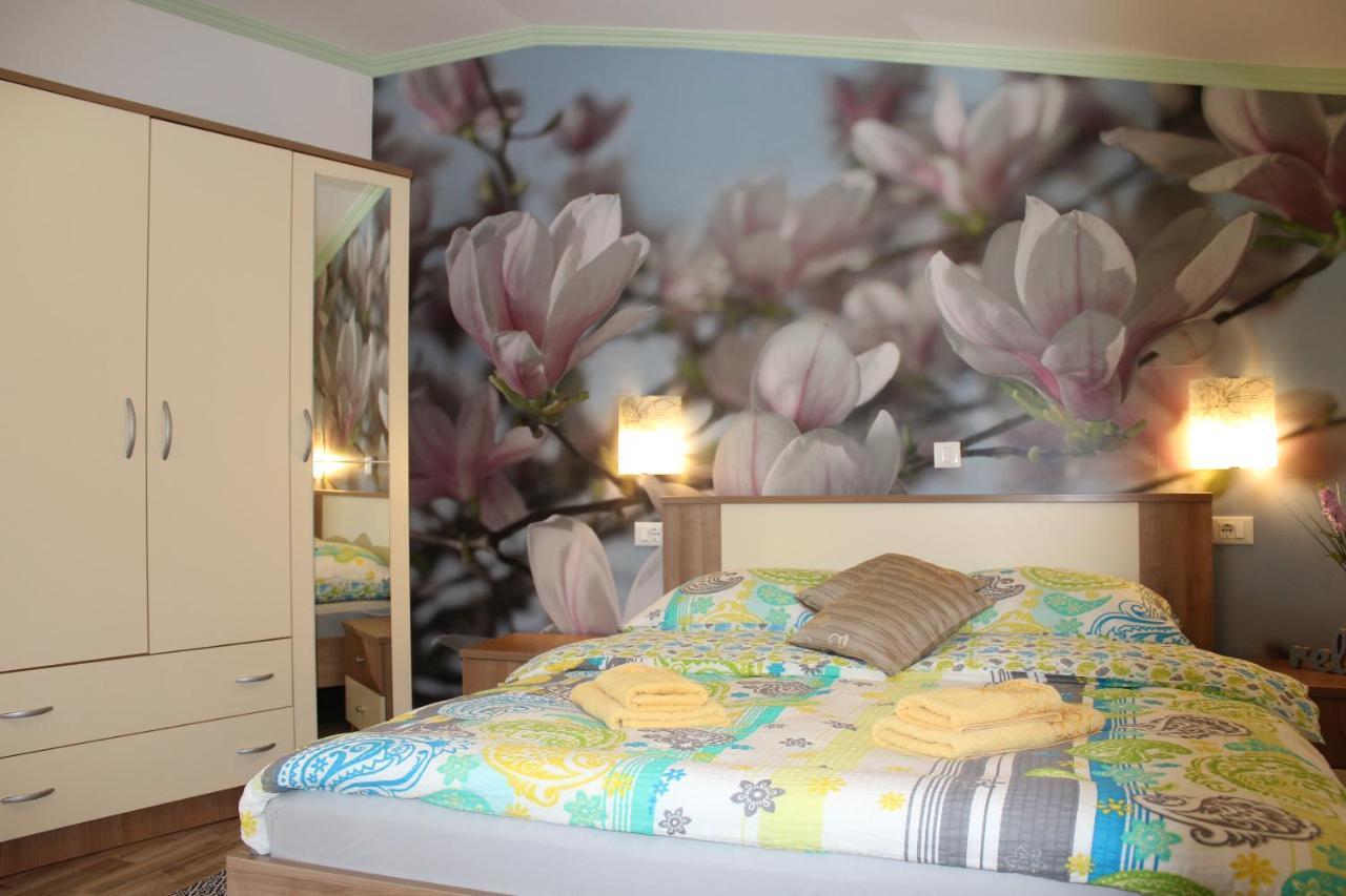 Rooms Katarina Kadumi Ngoại thất bức ảnh