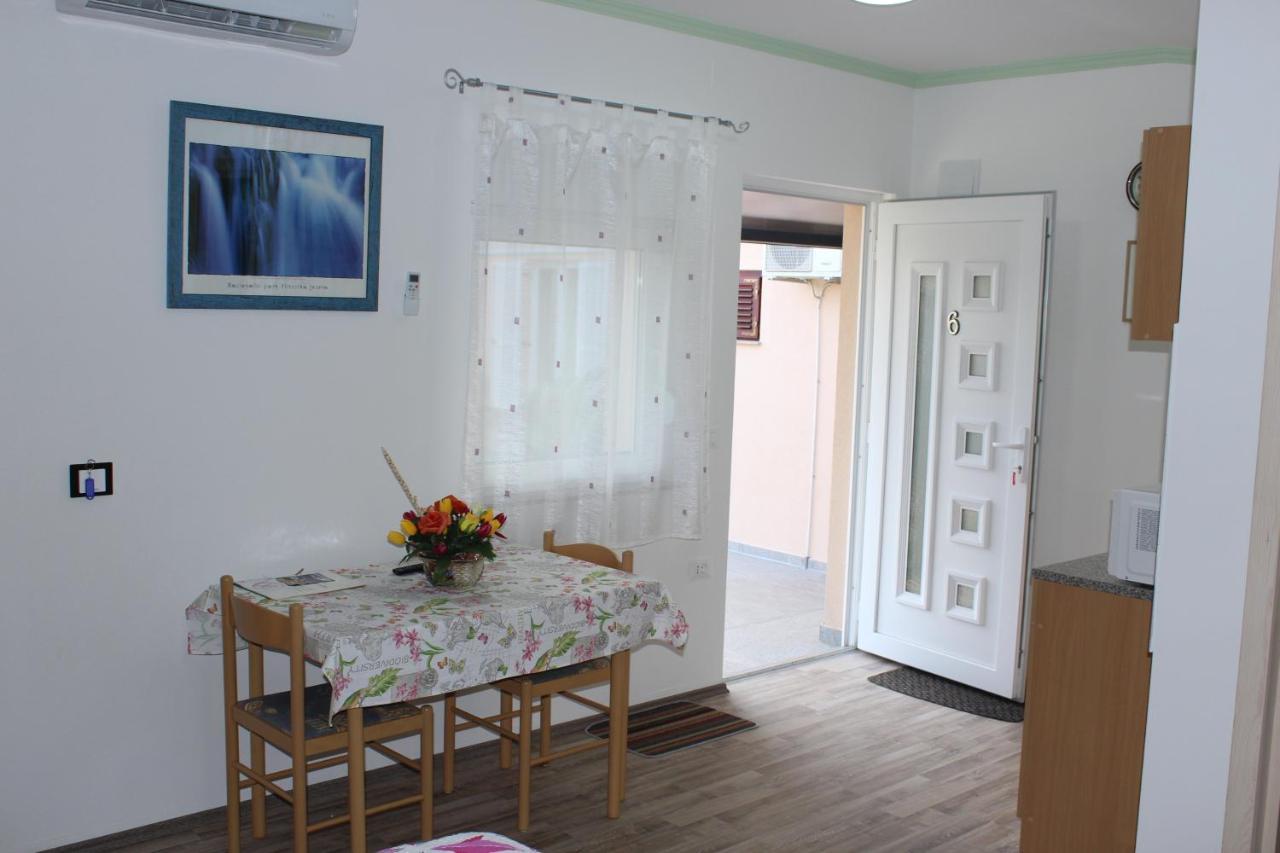 Rooms Katarina Kadumi Ngoại thất bức ảnh